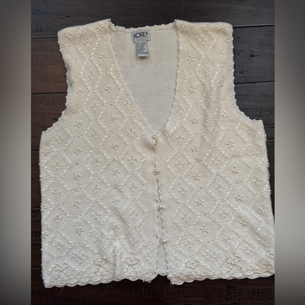 Vintage white beaded soft sweater vest with pearl buttons grannycore cottagecore